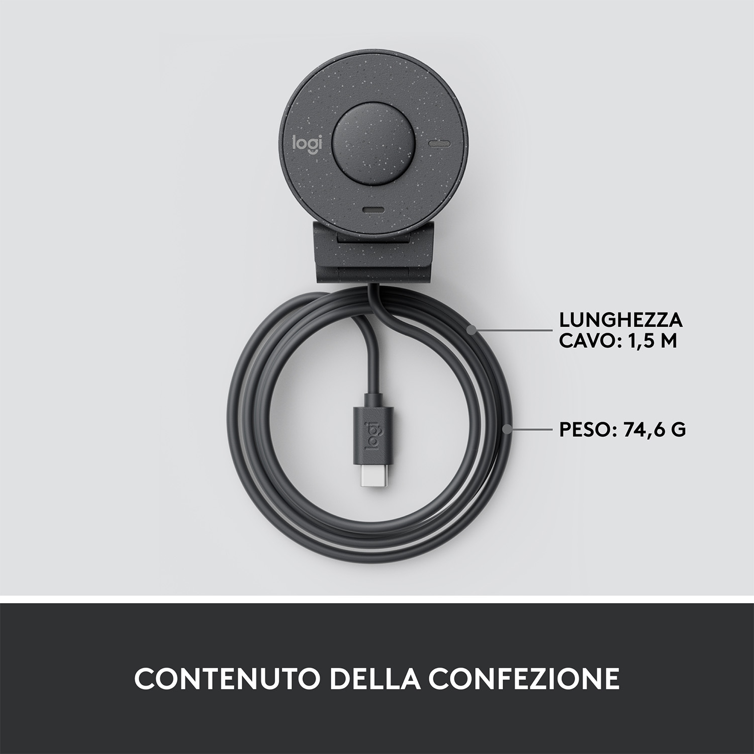 Un aspirapolvere su un pavimento in legno, con un contenitore trasparente e un tubo.
