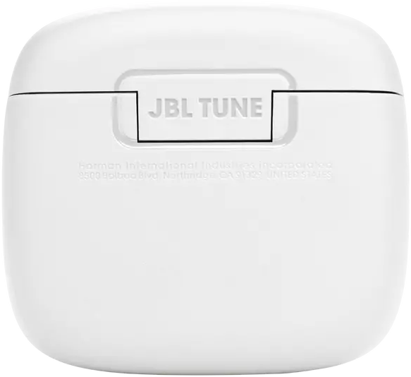 Fehér töltőtok JBL Tune fülhallgatóhoz logóval.