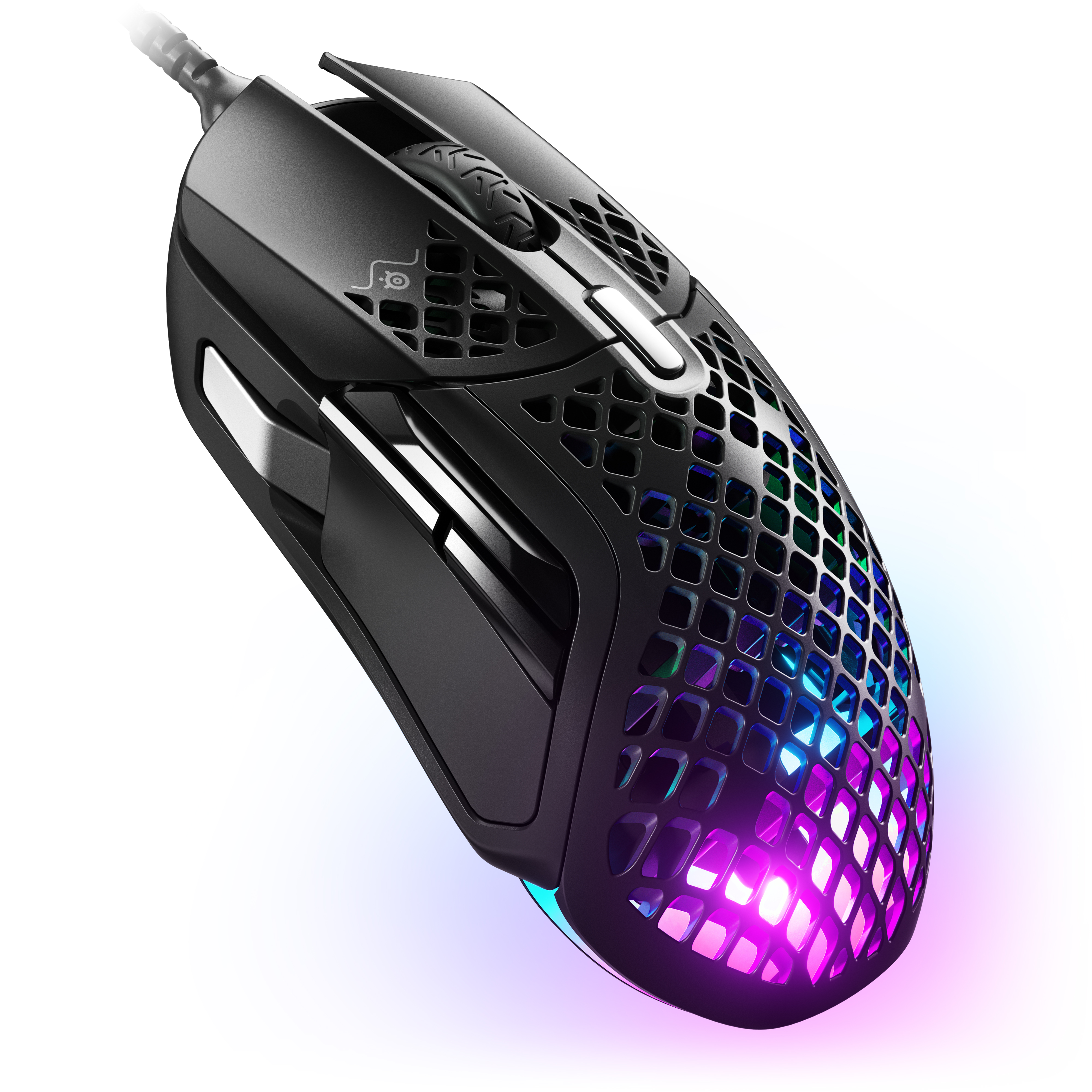 RGB aydınlatmalı siyah oyun faresi. Fare beyaz bir arka plan üzerinde.
