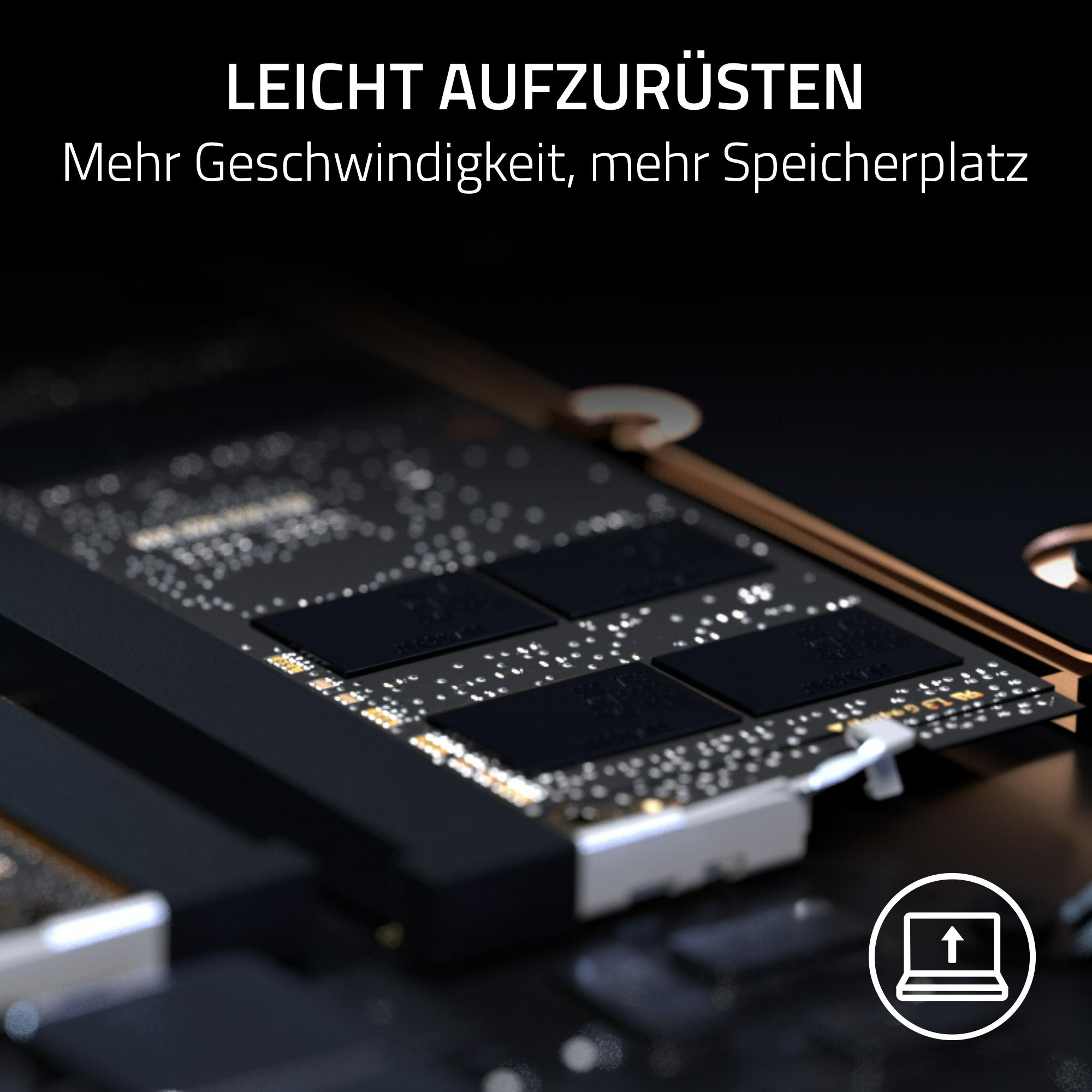 Nahaufnahme einer Leiterplatte mit Text, Laptop-Symbol und den Worten 'Leicht aufzurüsten. Mehr Geschwindigkeit, mehr Speicherplatz'.
