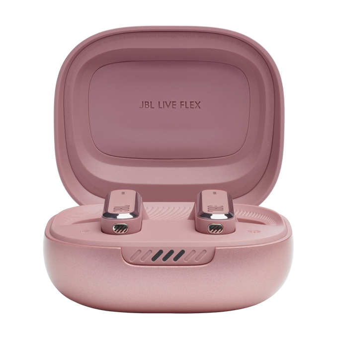 Estuche de carga rosa con auriculares dentro. En el estuche está escrito 'JBL LIVE FLEX'.