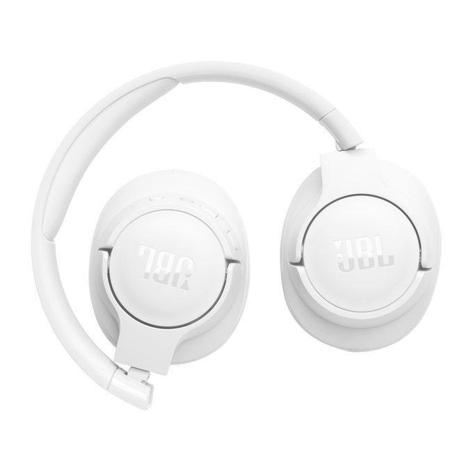 Auriculares JBL blancos y plegables con el logotipo 'JBL' visible en las orejeras.