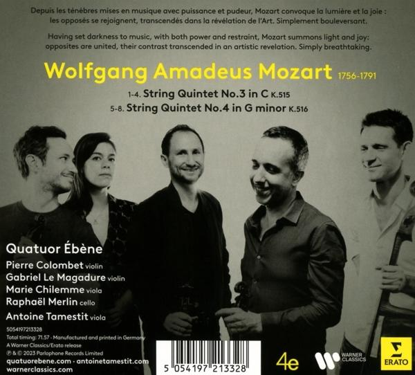 Albumcover mit einem Foto von fünf Musikern. Text über Wolfgang Amadeus Mozart im Bild.