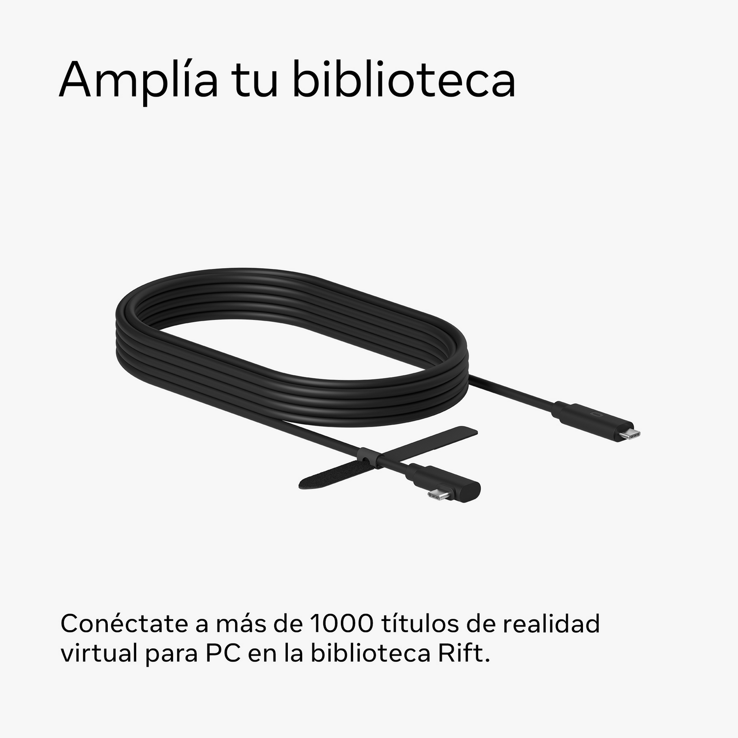 Cable negro conectado a dos conectores, superposición de texto 'Amplía tu biblioteca'.