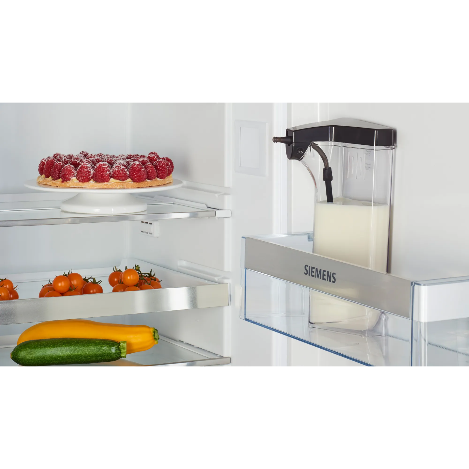SIEMENS  Machine expresso entièrement automatique EQ900 (TQ903R09) - Machine expresso full automatique - Nombre max. de tasses: 2 - Récipient à lait externe - Argenté