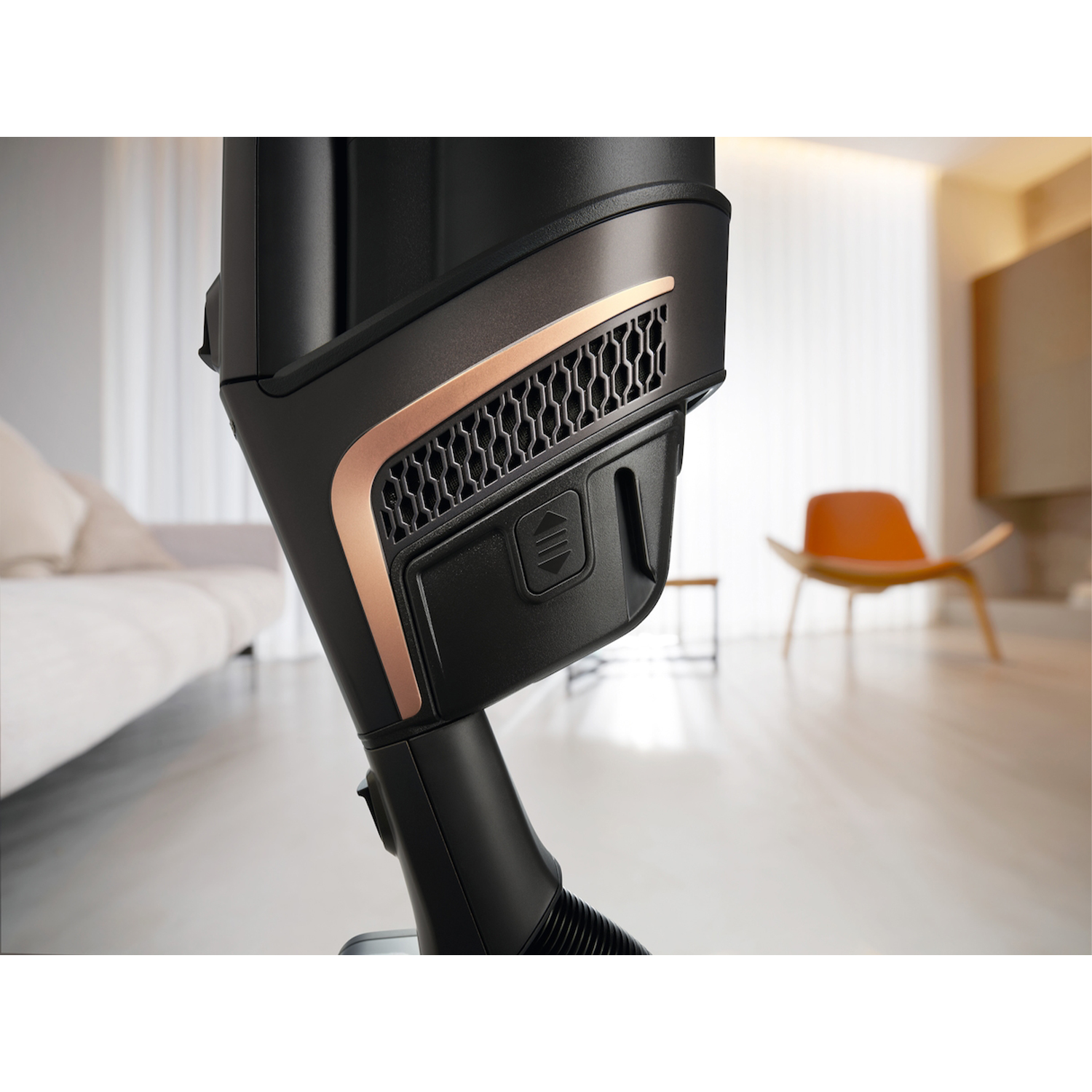 Un primo piano di un aspirapolvere Miele.