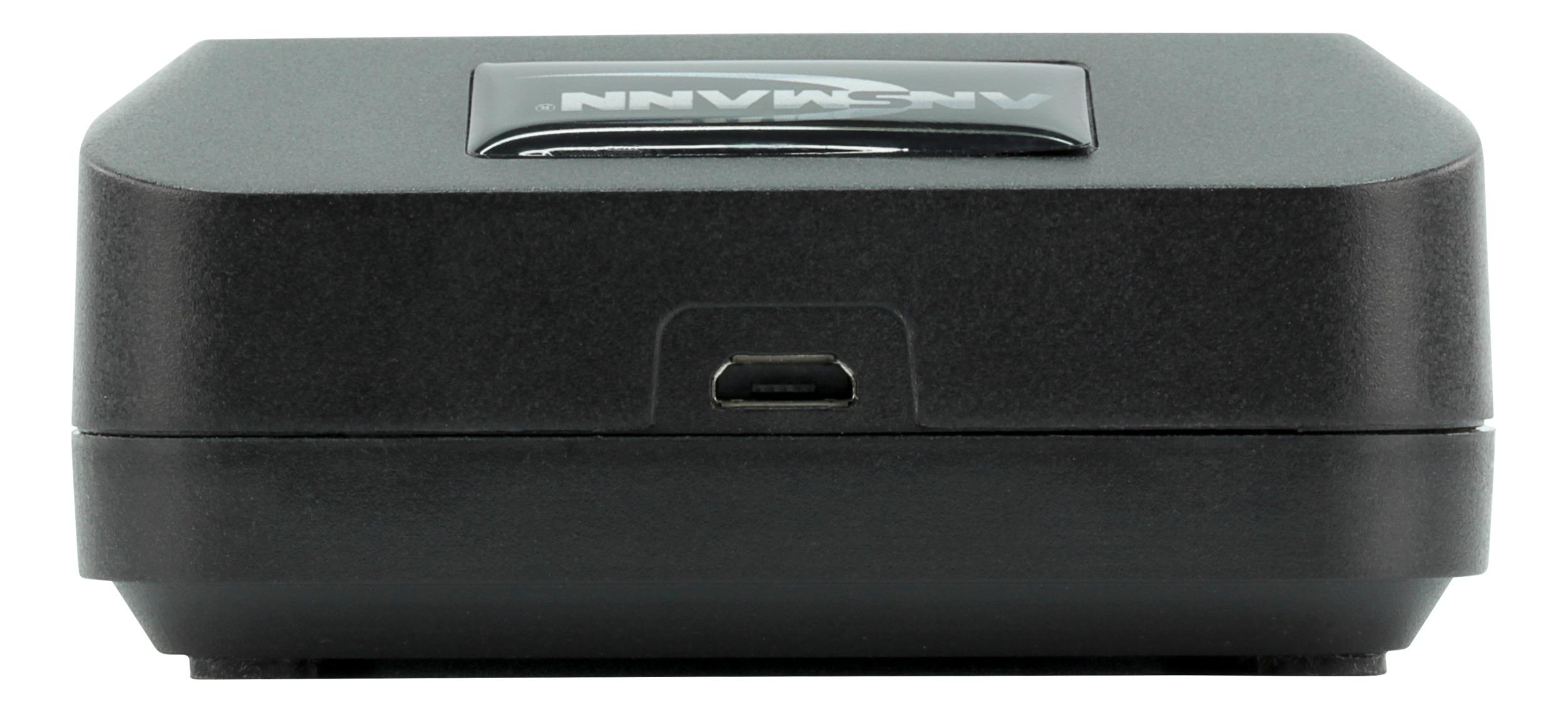 Schwarzes Ladegerät mit USB-Anschluss, schräge Ansicht. Ansmann-Logo sichtbar.