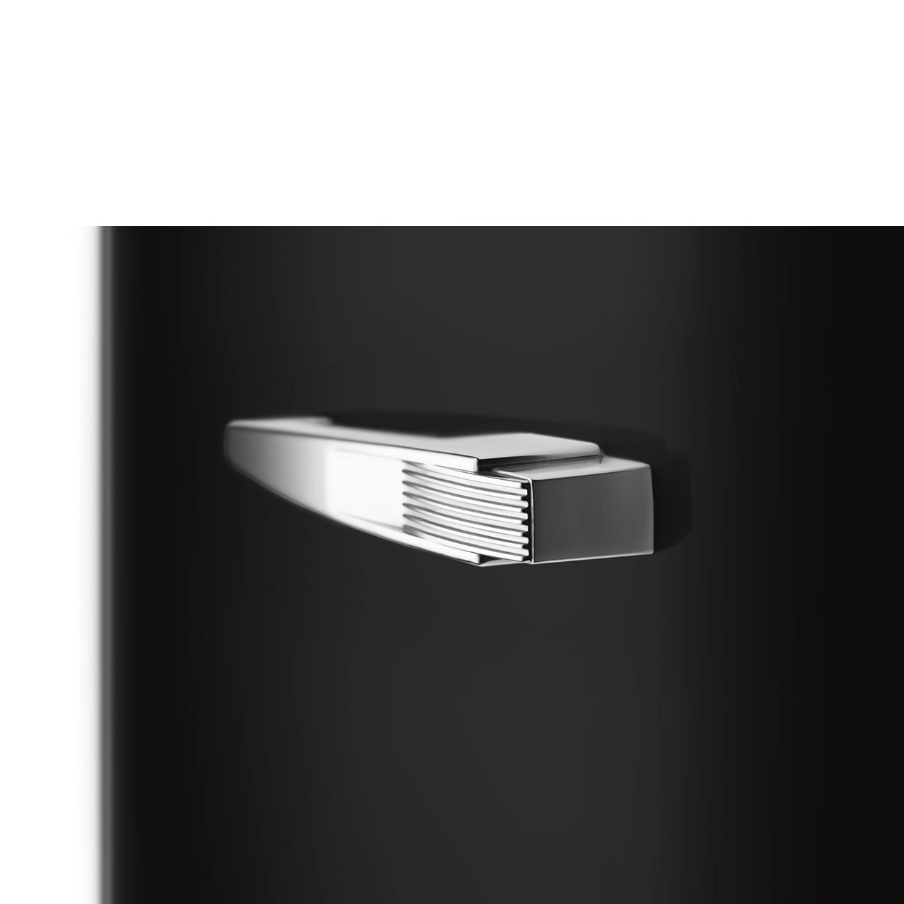 SMEG FAB28LBL5  Kühlschrank mit Gefrierfach, Türanschlag Links (D, 1530 mm hoch, Schwarz, 270 l)