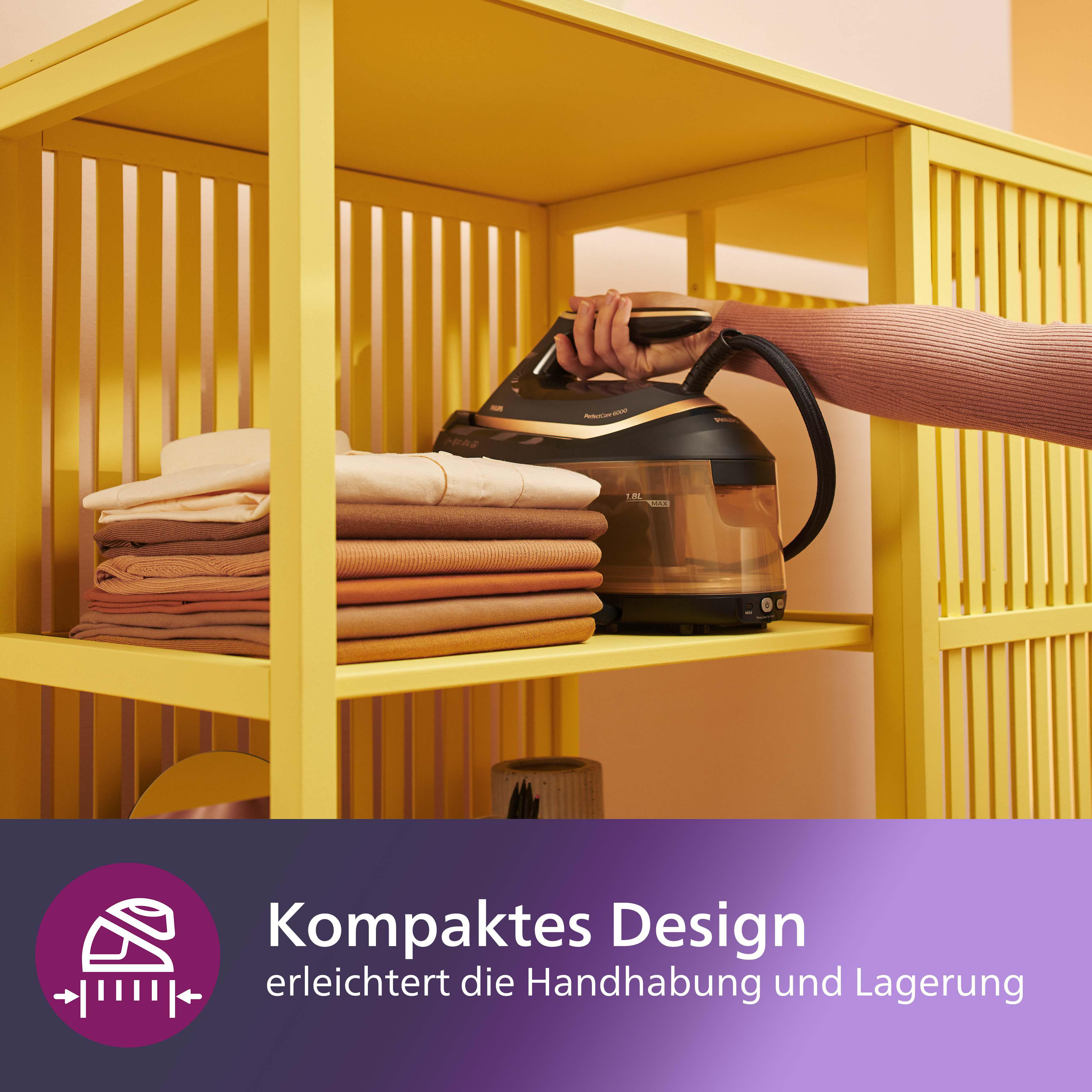 Person bügelt Kleidung auf einem gelben Regal. Bügelmaschine und gefaltete Kleidung sind sichtbar.