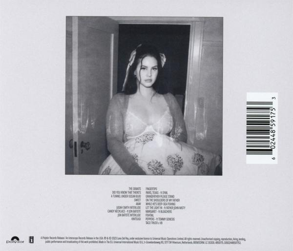 Albumcover mit Lana Del Rey in Schwarzweiß. Text und Barcode sind sichtbar.