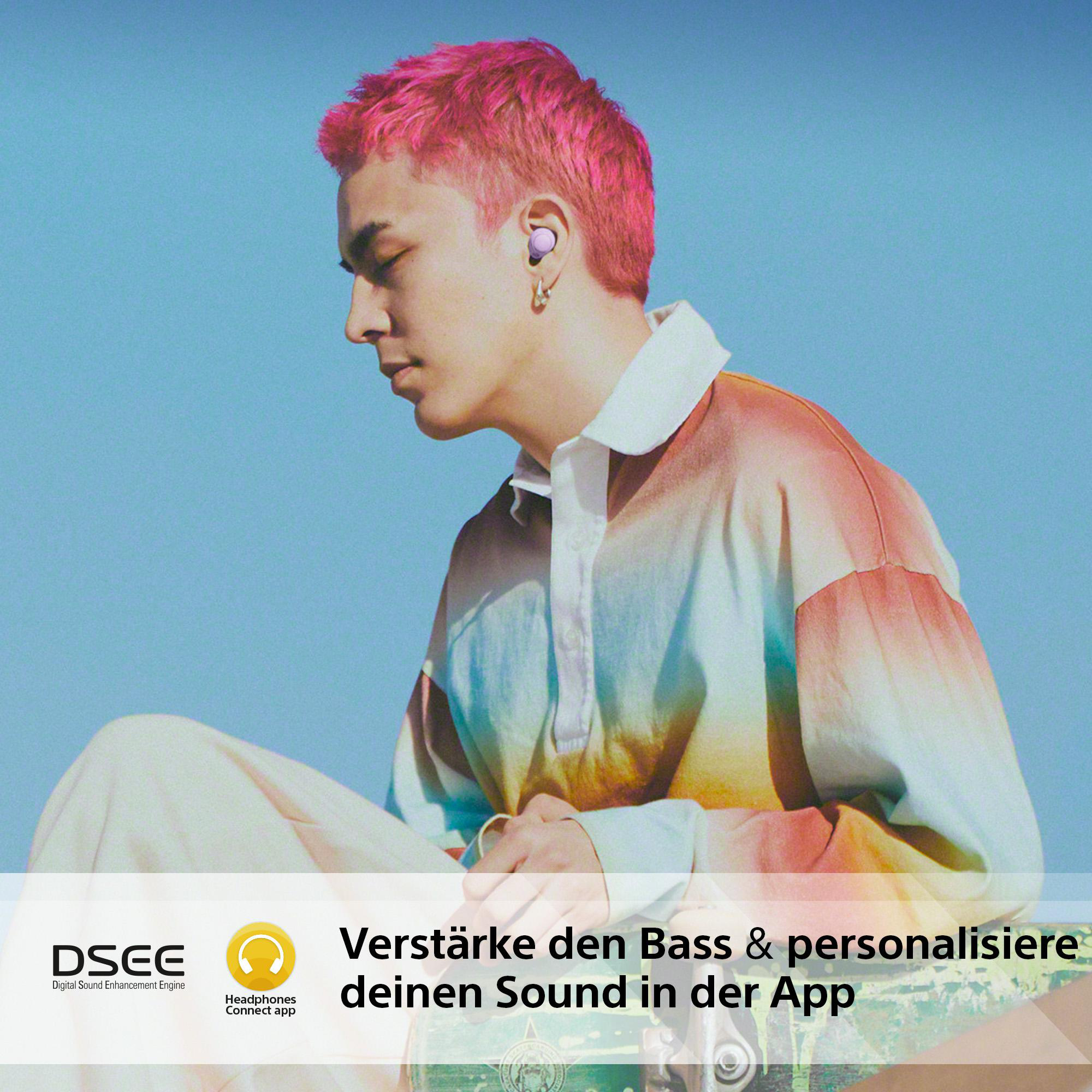 Mann mit pinken Haaren, der Ohrhörer und ein buntes Hemd trägt, mit App-Text.