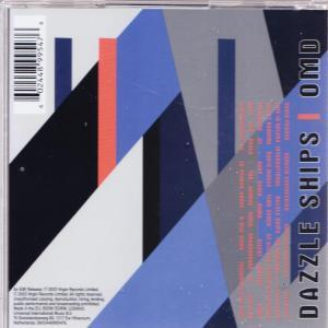CD-Cover mit bunten geometrischen Formen und dem Bandnamen OMD.