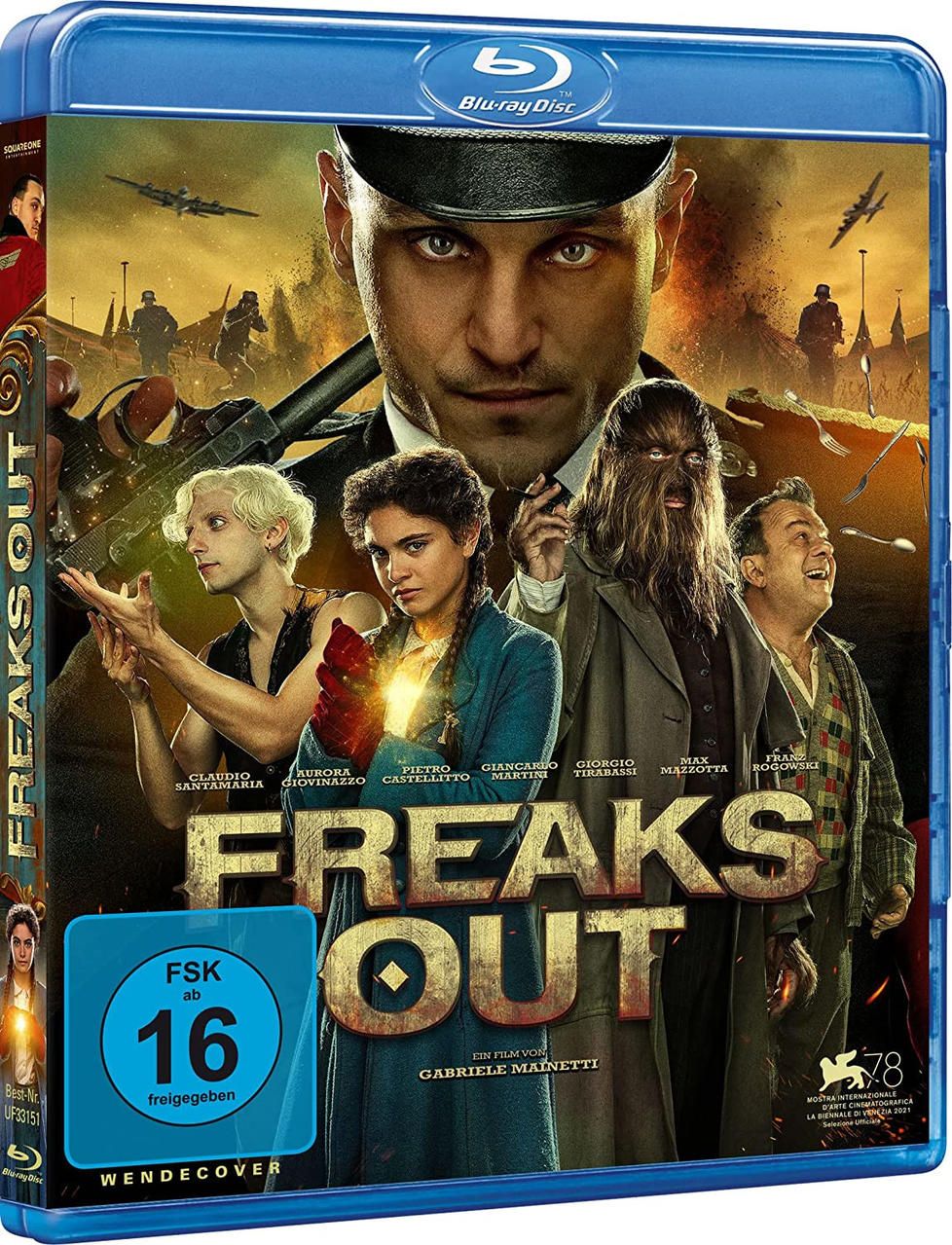 Blu-ray Disc des Films Freaks Out. Das Cover zeigt mehrere Schauspieler und den Titeltext.