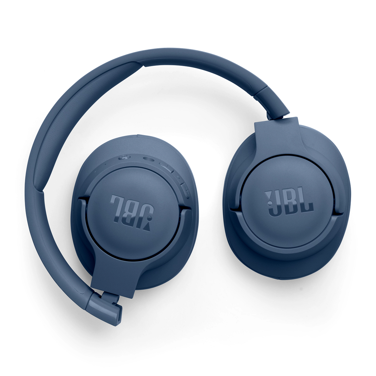 Blaue JBL-Kopfhörer, teilweise zusammengeklappt. Das JBL-Logo ist auf beiden Ohrmuscheln sichtbar.
