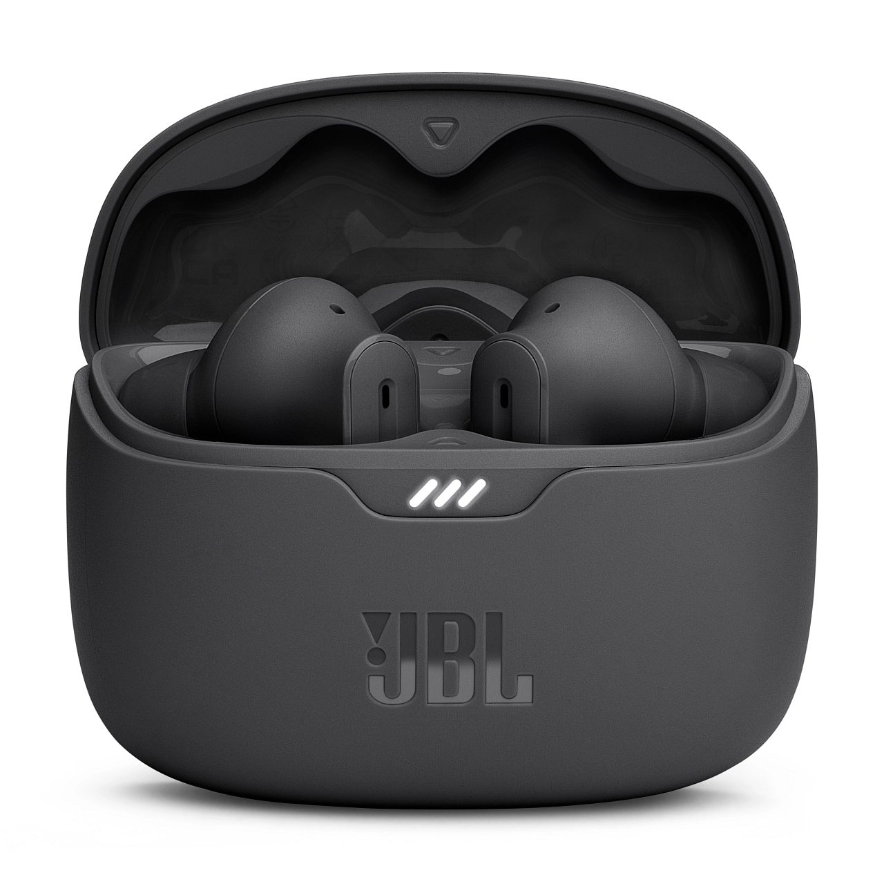 Schwarze kabellose Ohrhörer in ihrem Ladecase. Das Case ist geöffnet und das JBL-Logo ist sichtbar.