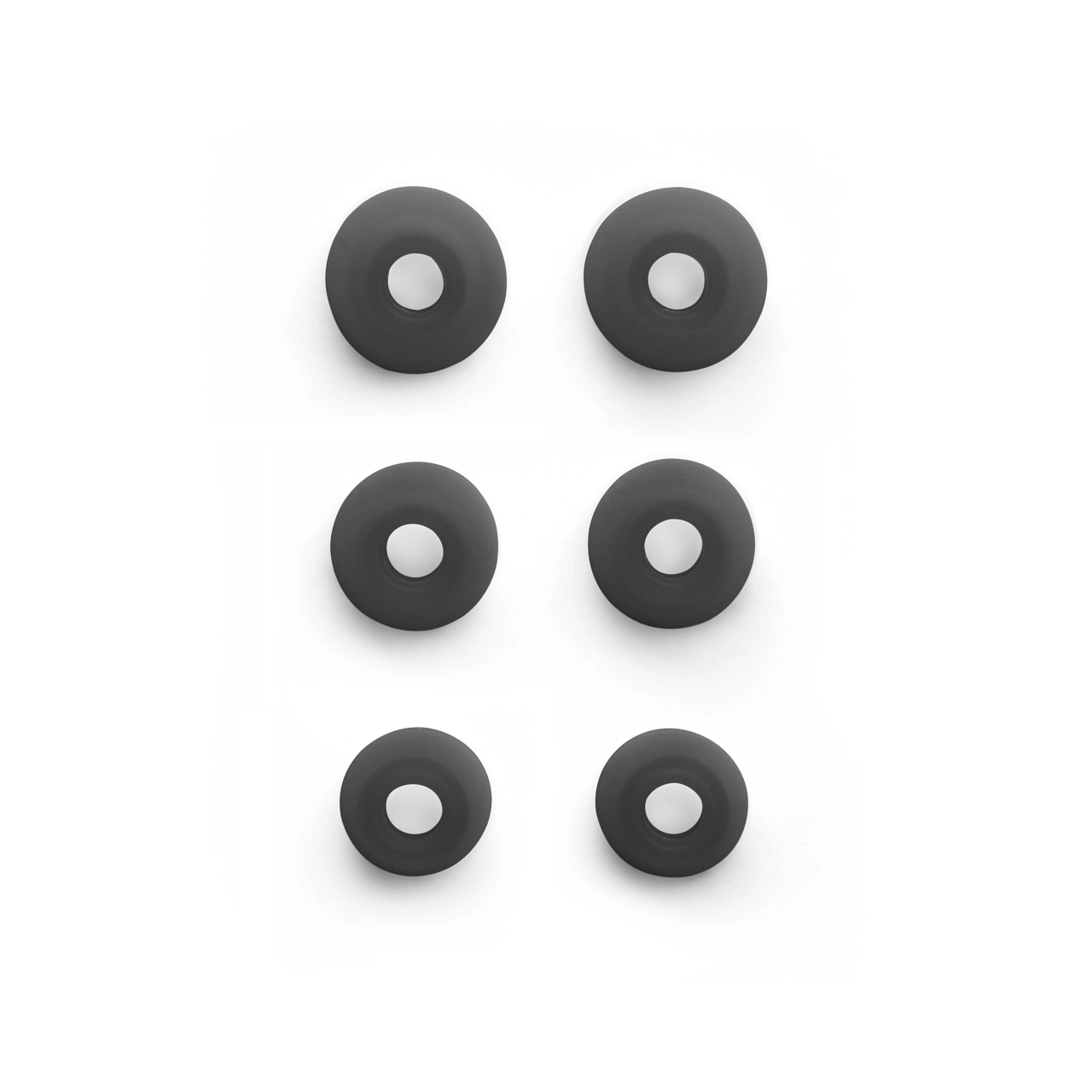 Sechs schwarze Gummi-Ohrstöpsel in zwei Reihen auf weißem Hintergrund angeordnet.