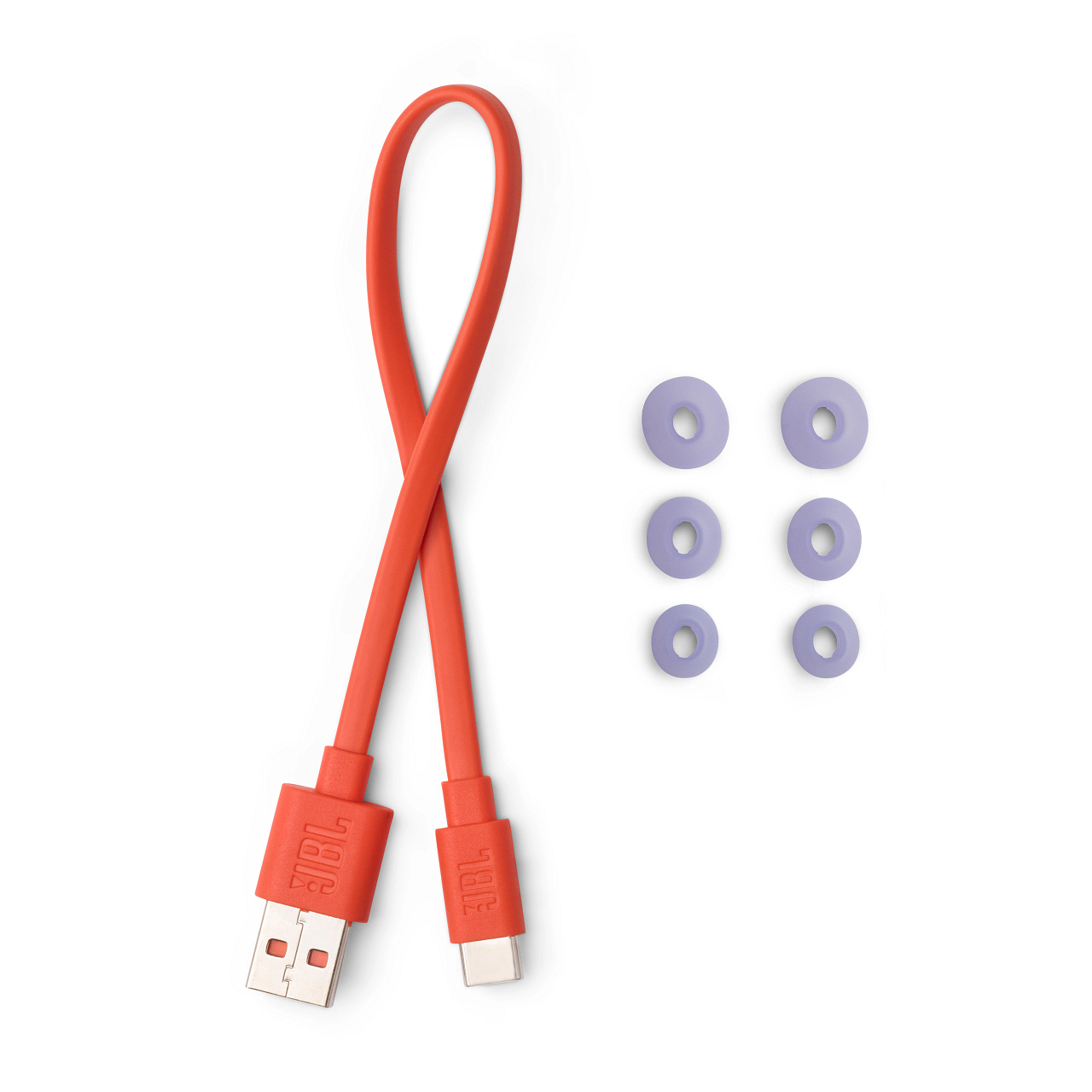 Rotes JBL-Ladekabel mit USB- und USB-C-Anschlüssen und lila Ohrstöpseln.