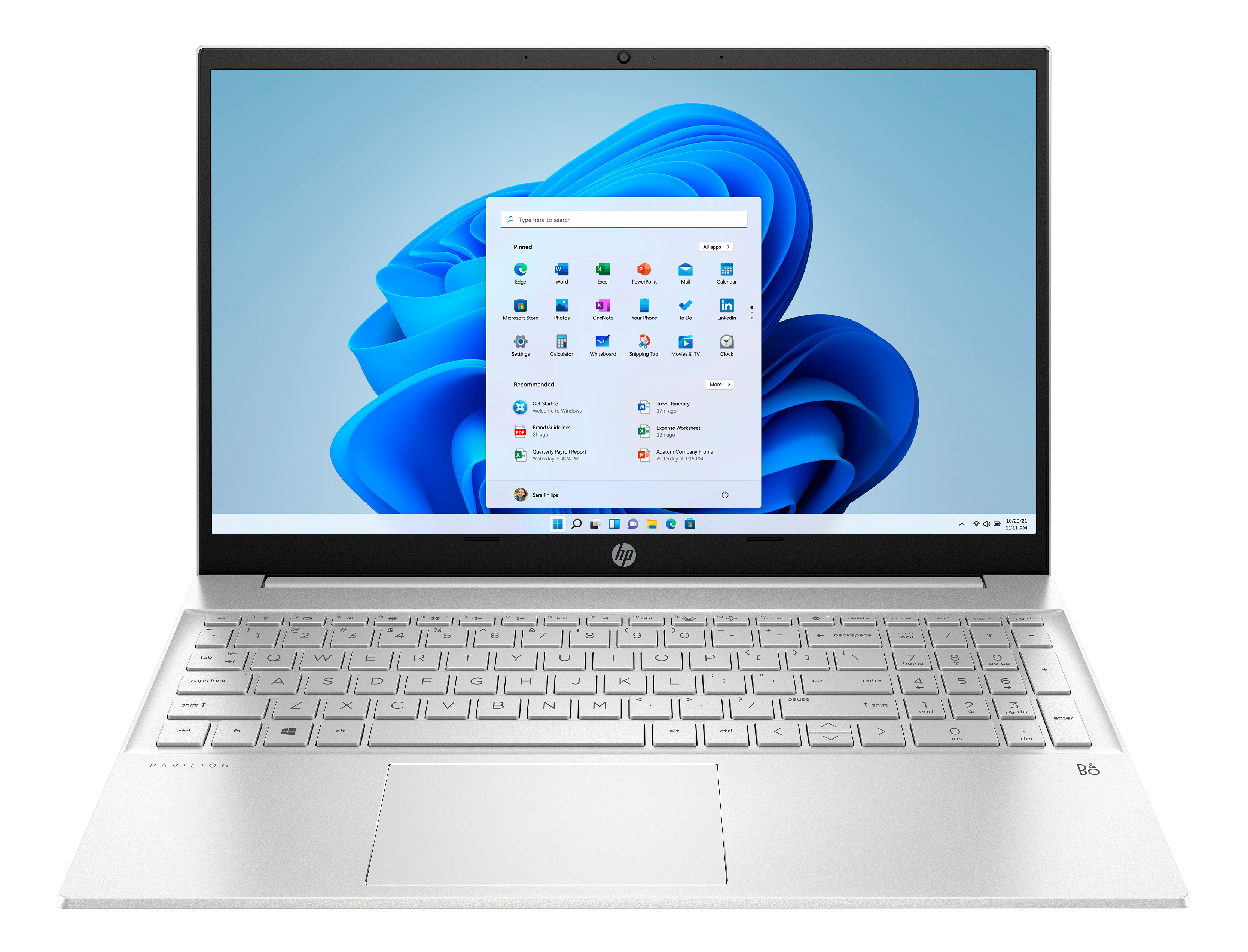 Silbernes HP Pavilion Laptop mit Windows 11 Bildschirm mit Symbolen und hellblauem Hintergrund.