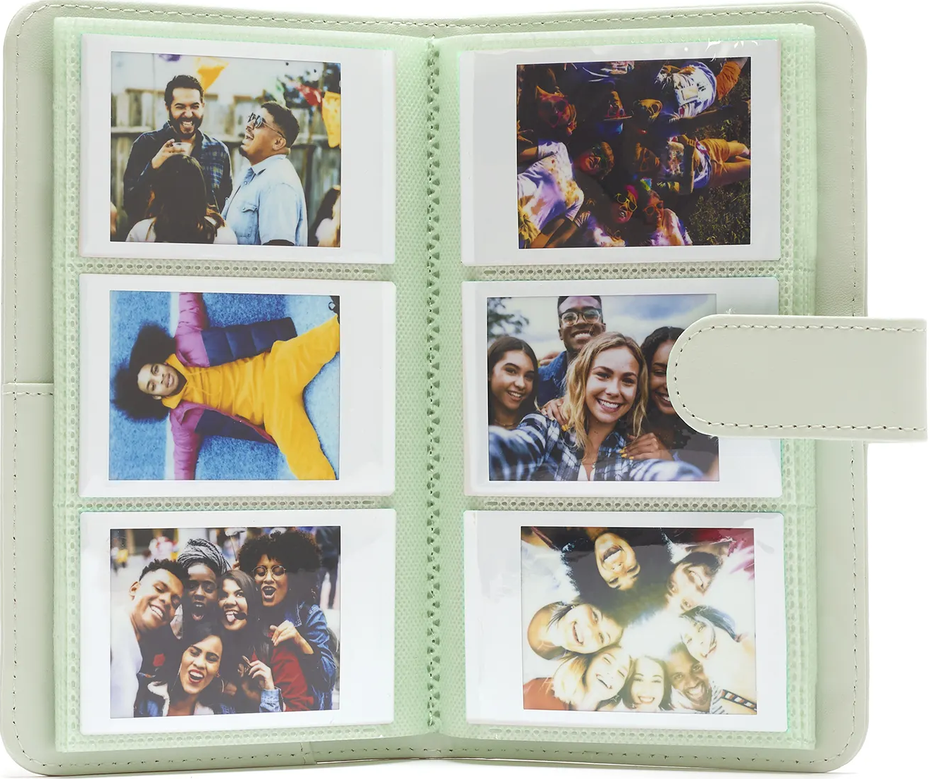 Un album fotografico con foto di persone diverse che sorridono.