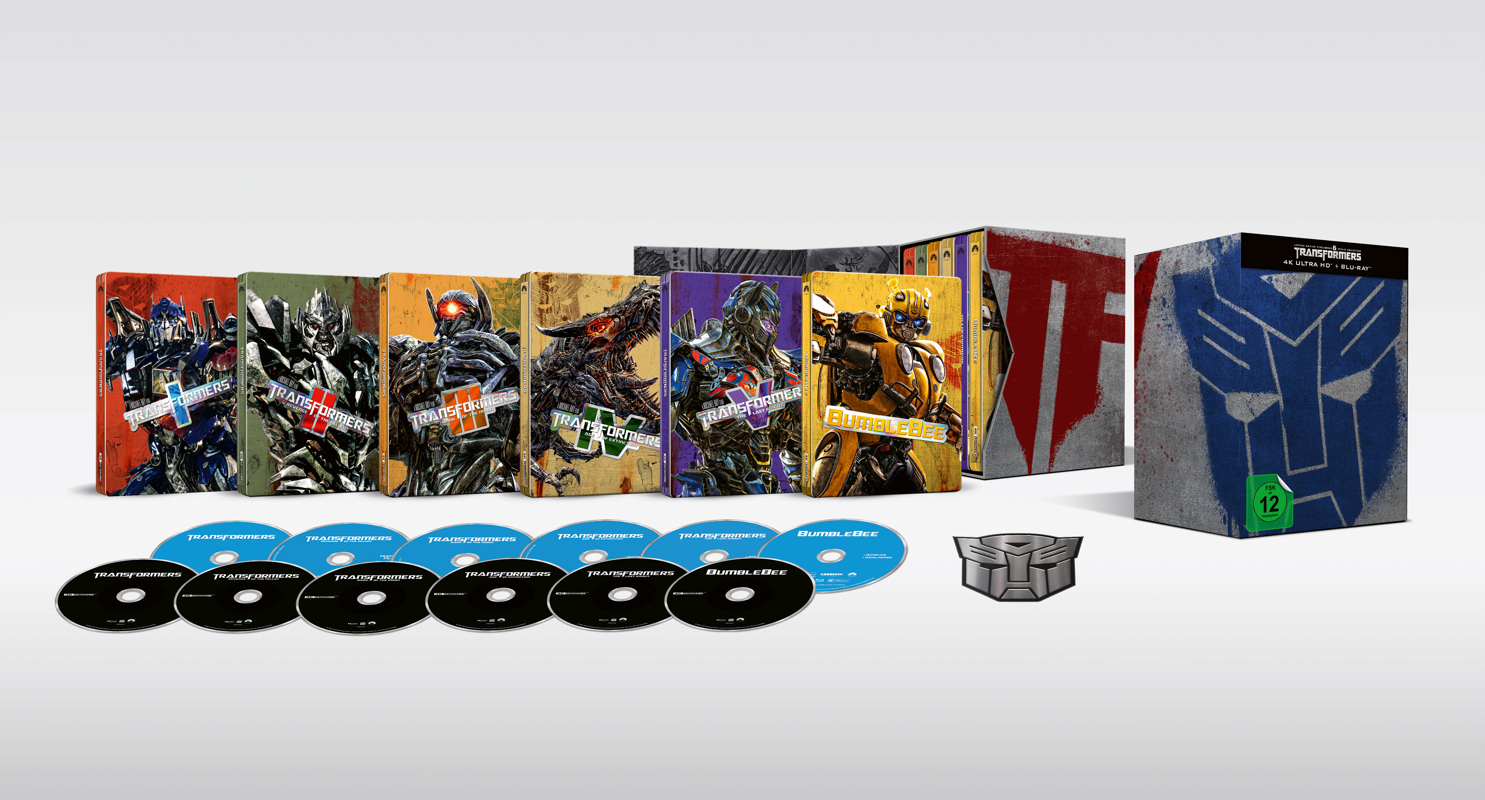 Eine Sammlung von Transformers Blu-ray und DVD Hüllen und Discs.
