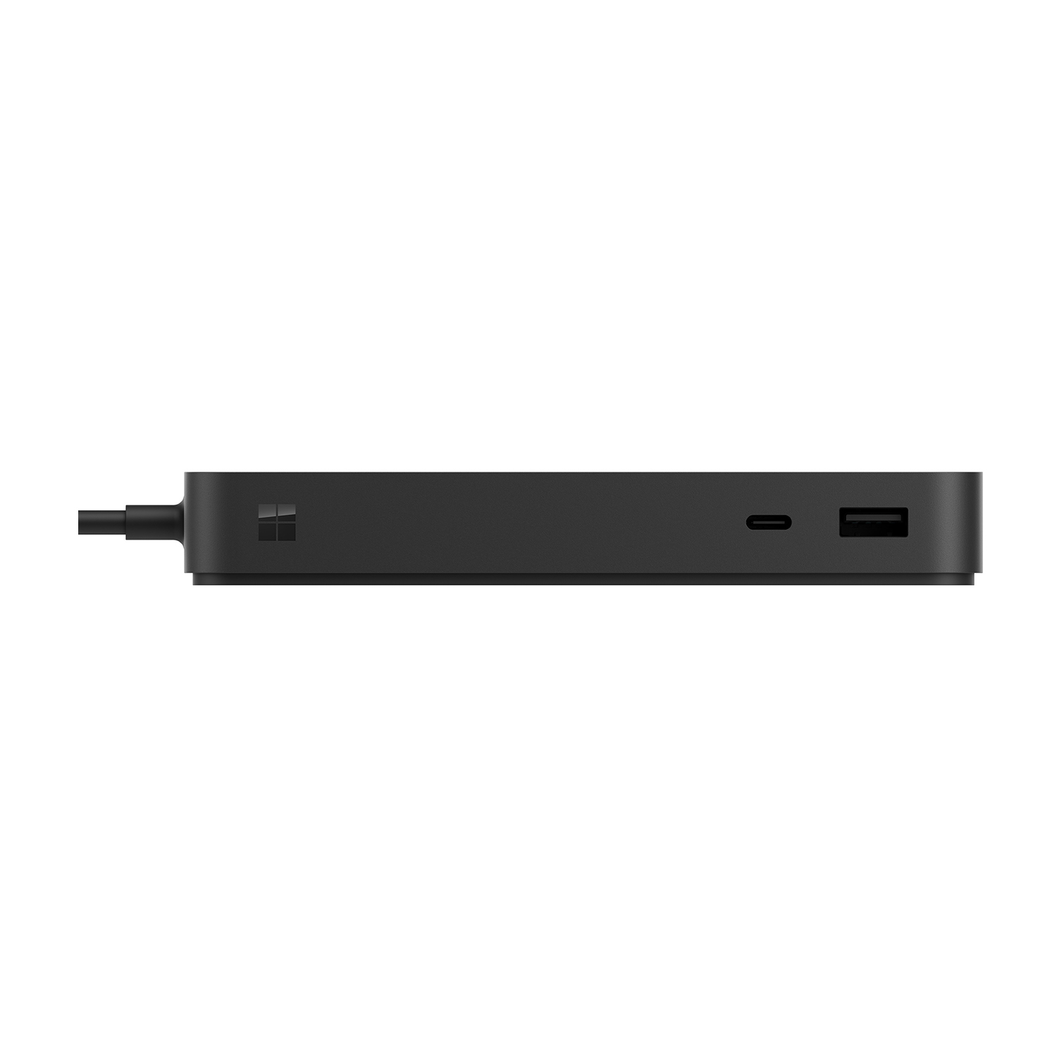Un piccolo dock Microsoft Surface nero con un cavo e varie porte.