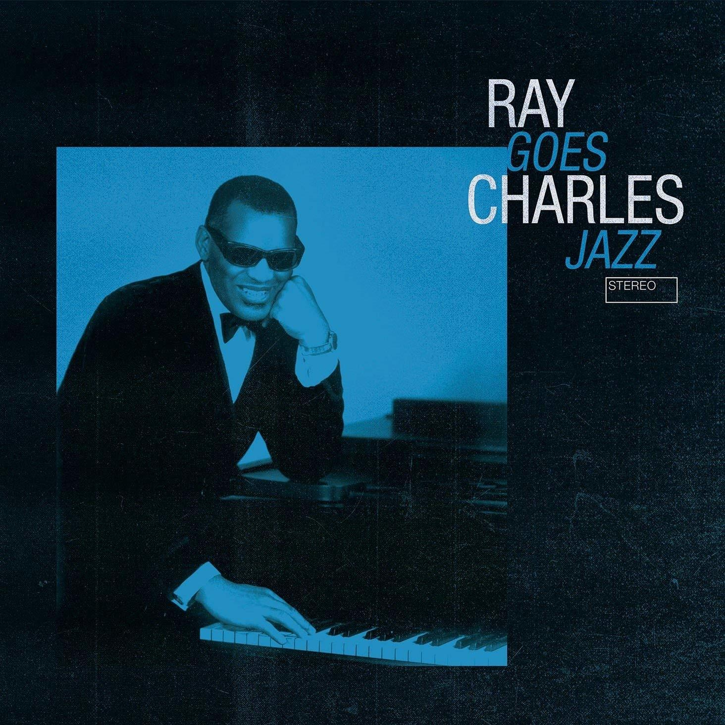 Album borító Ray Charles-szal, napszemüvegben, öltönyben. A szöveg: "Ray Goes Charles Jazz".