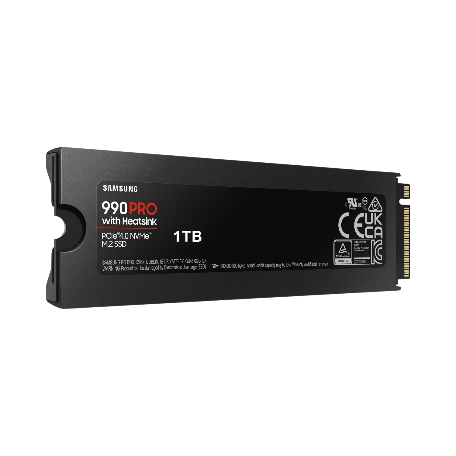 Een zwarte Samsung 990 Pro SSD wordt getoond. Het label zegt 1 TB. Het apparaat is rechthoekig met een connector aan het einde.