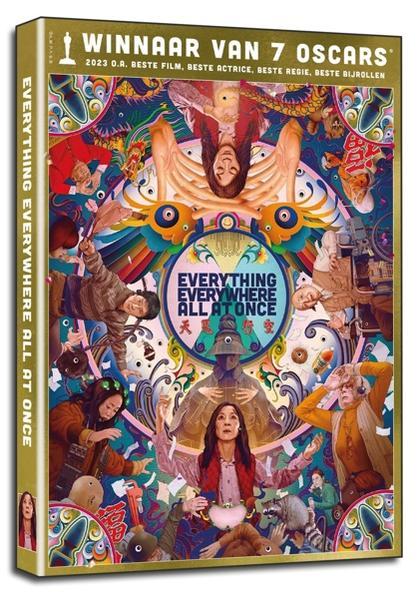 Jaquette du DVD Everything Everywhere All at Once. Collage coloré avec texte et images des acteurs du film.