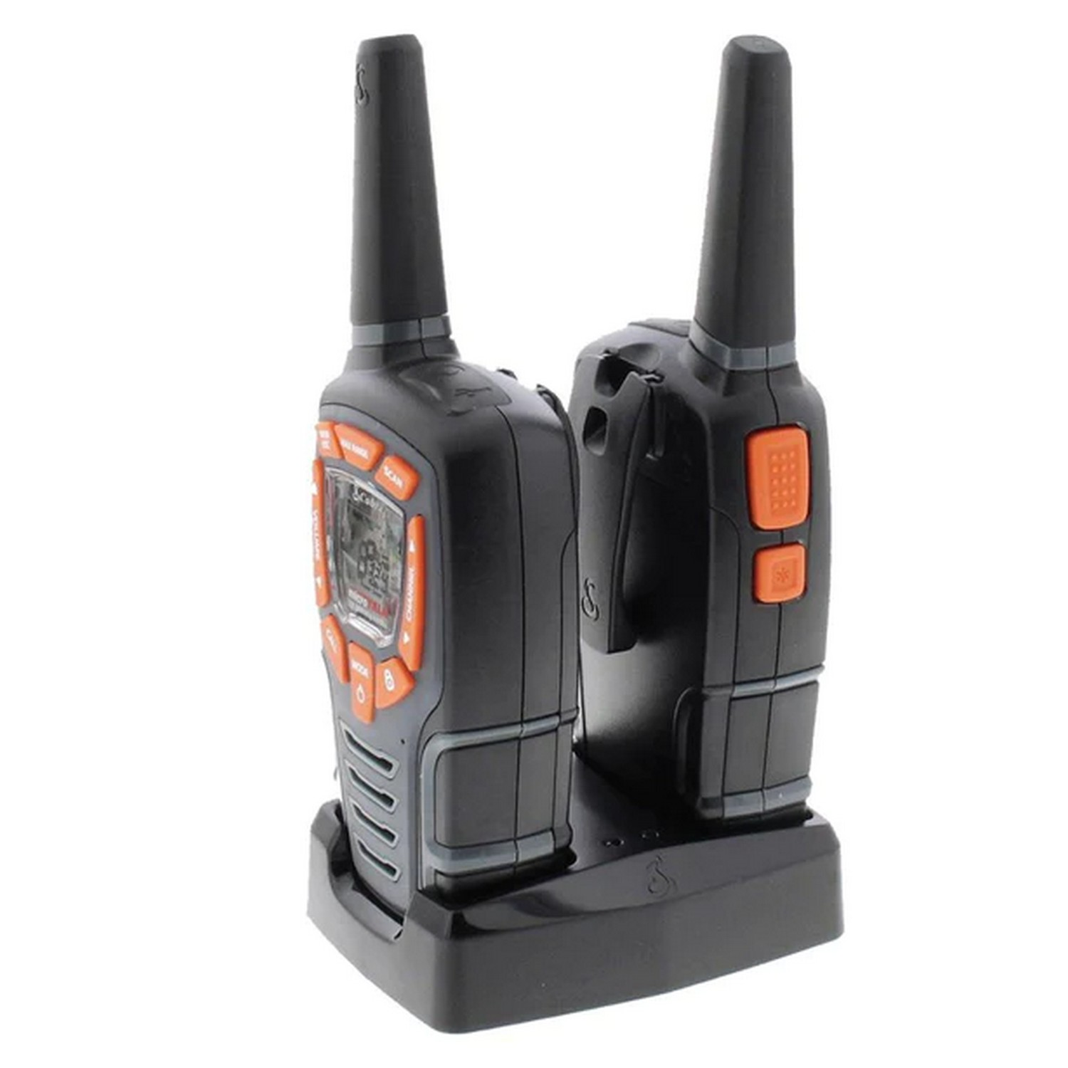 Deux talkies-walkies noirs dans une station de charge sur fond blanc.