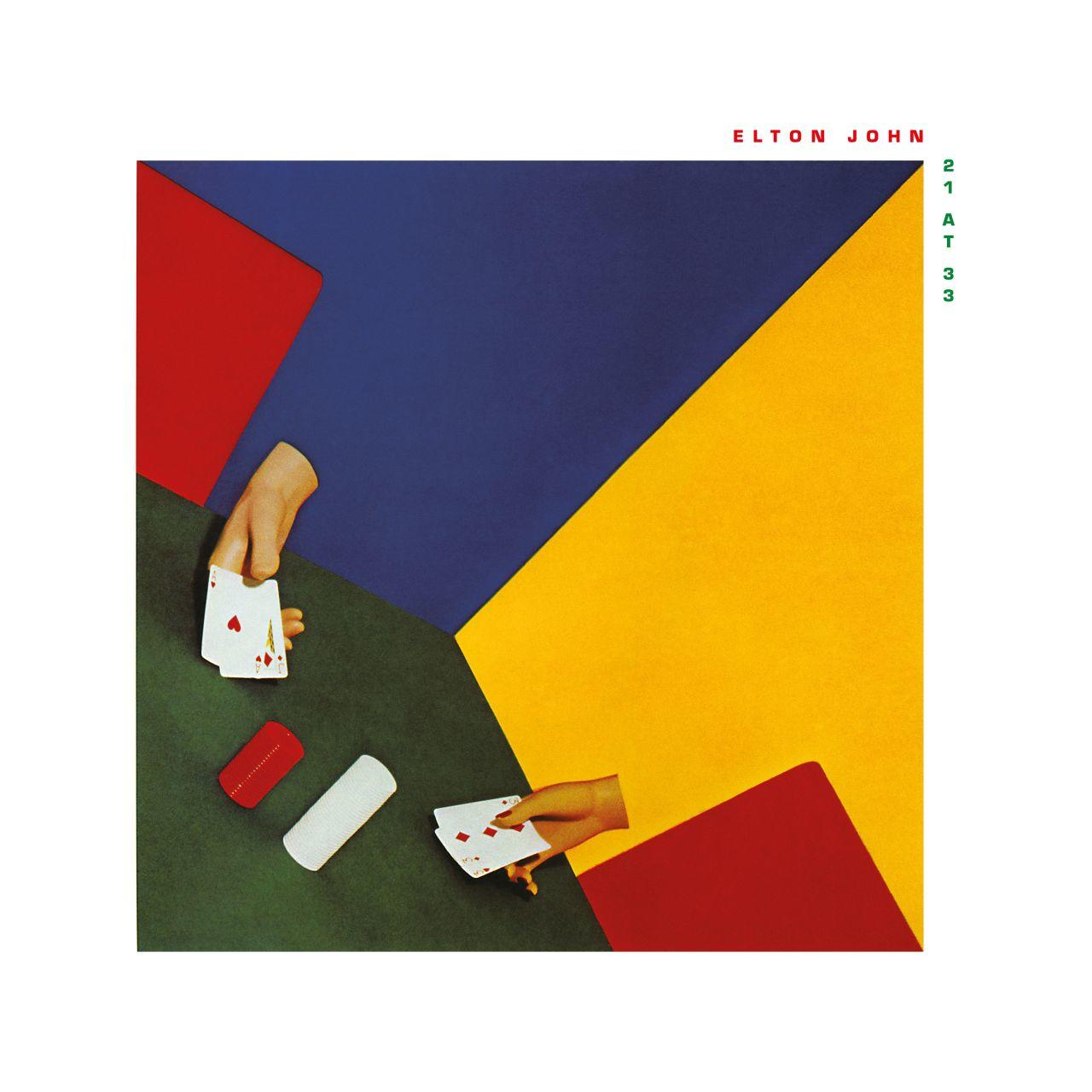 Albumcover mit Händen, die Karten halten, roten, blauen und gelben Formen. Der Name von Elton John steht oben.