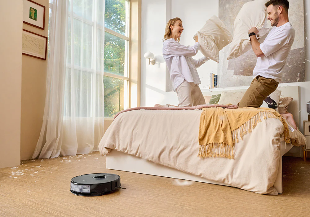 ROBOROCK S8 - Saug- und Wischroboter (Schwarz)