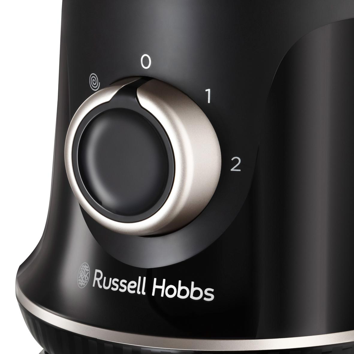 Nahaufnahme eines schwarzen Mixer-Bedienknopfs mit silbernem Ring und Russell Hobbs Logo.