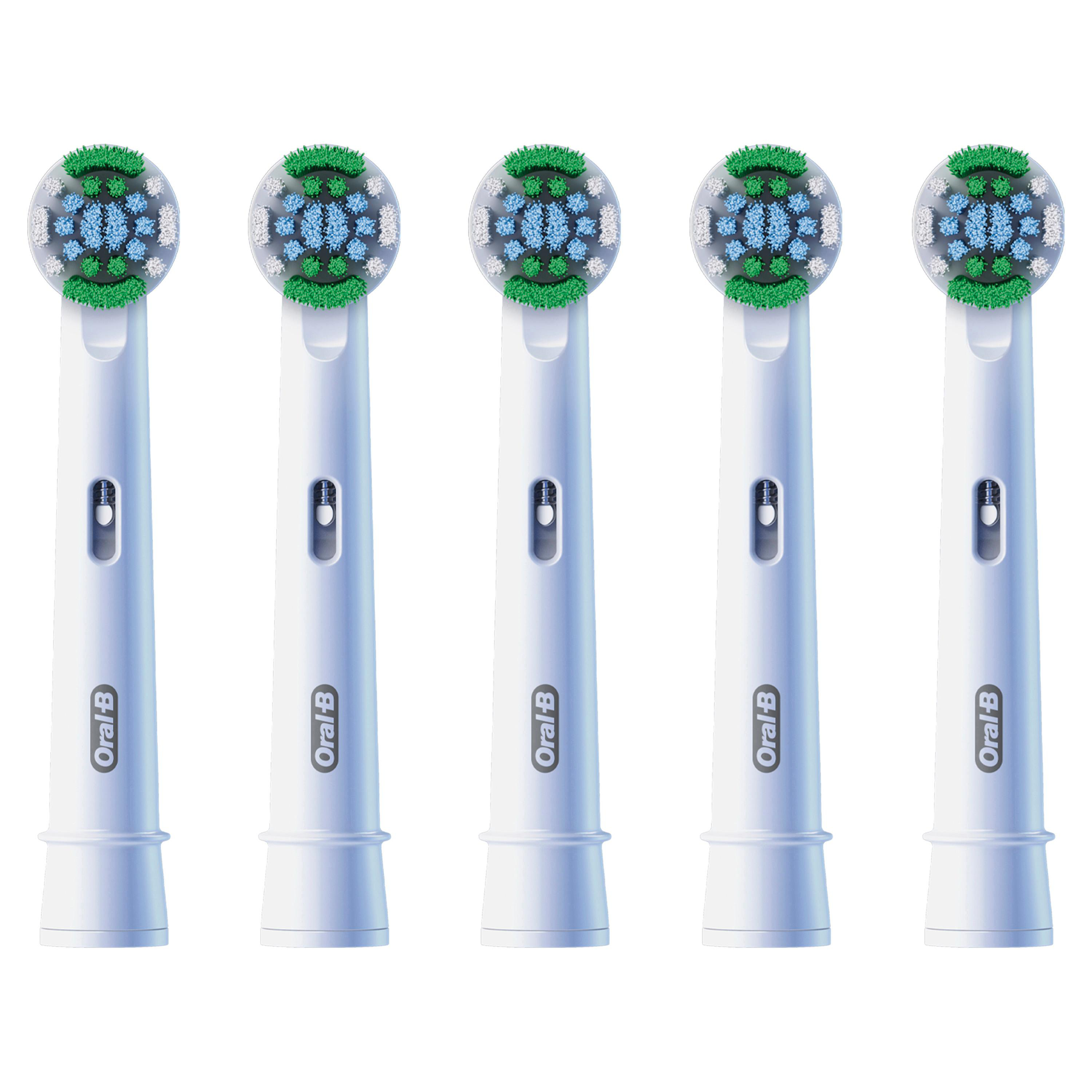 Fünf Oral-B Zahnbürstenköpfe auf weißem Hintergrund, jeder mit grünen und blauen Borsten.