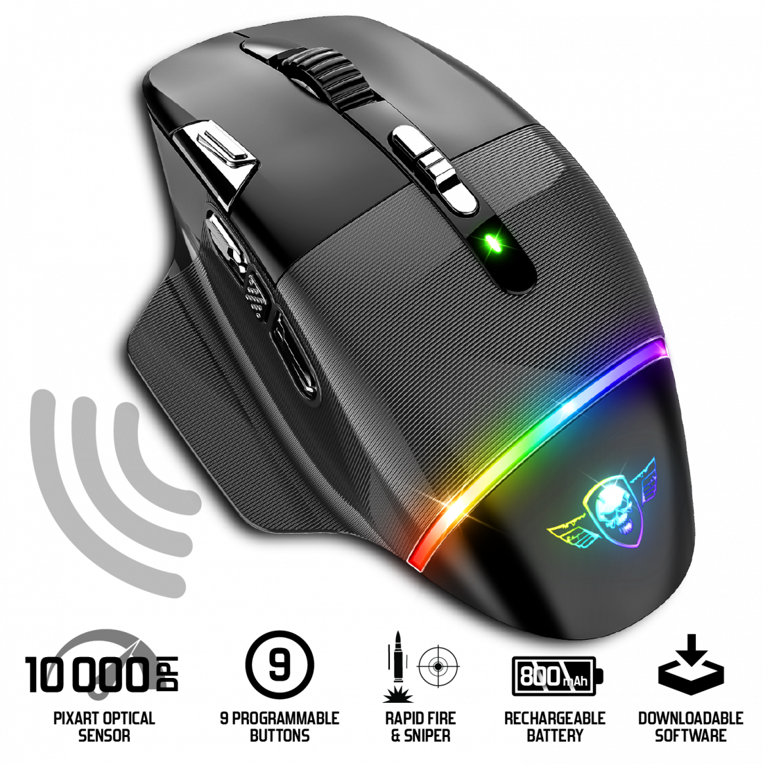 Egy gamer egér RGB világítással és koponya logóval. Fekete, futurisztikus dizájnnal, sötét felületen.