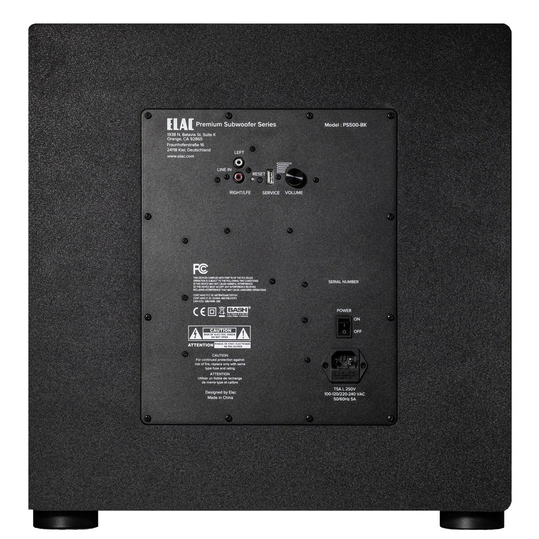 Schwarzes Subwoofer-Rückpanel. Merkmale: Elac-Logo, Eingänge, Bedienelemente und verschiedene regulatorische Informationen.