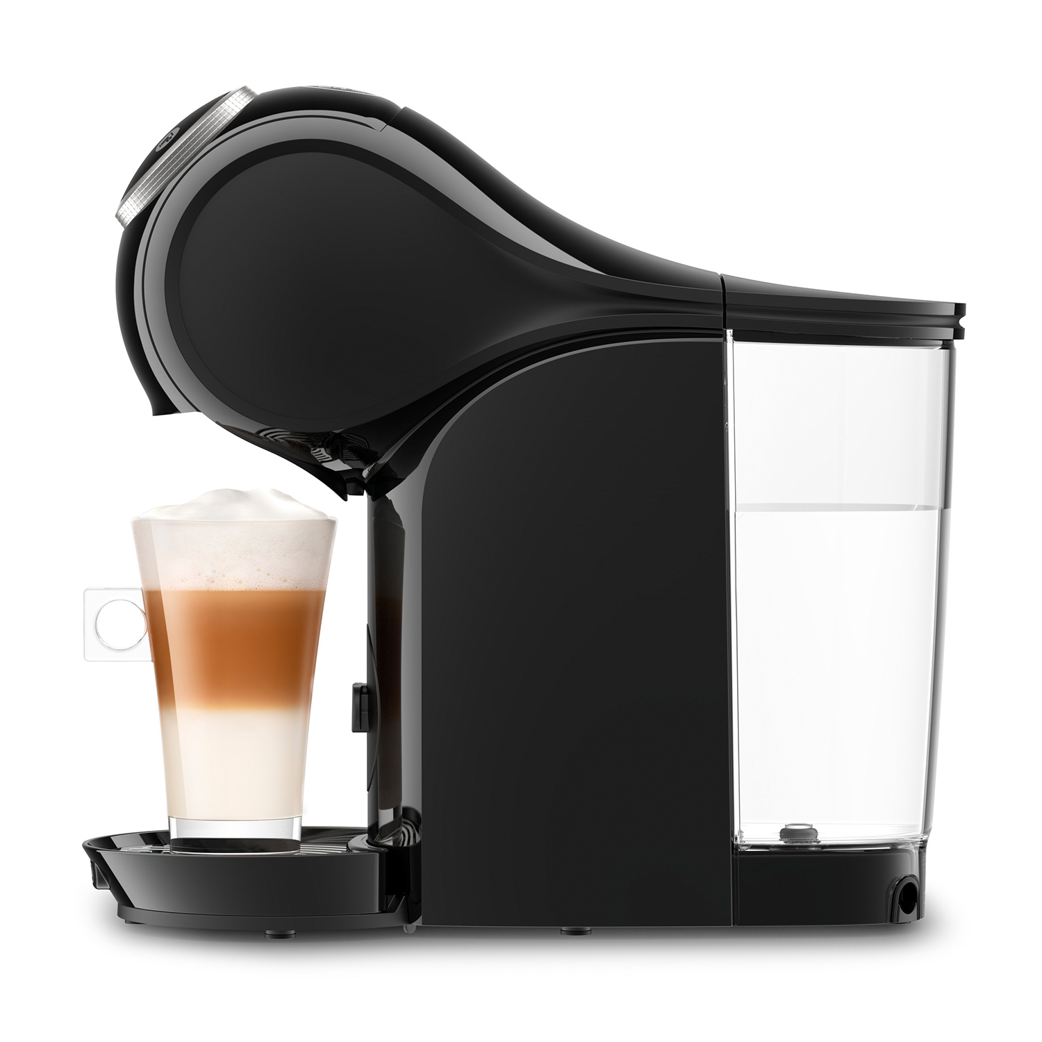 Una macchina da caffè nera con un bicchiere di latte macchiato davanti, isolata.