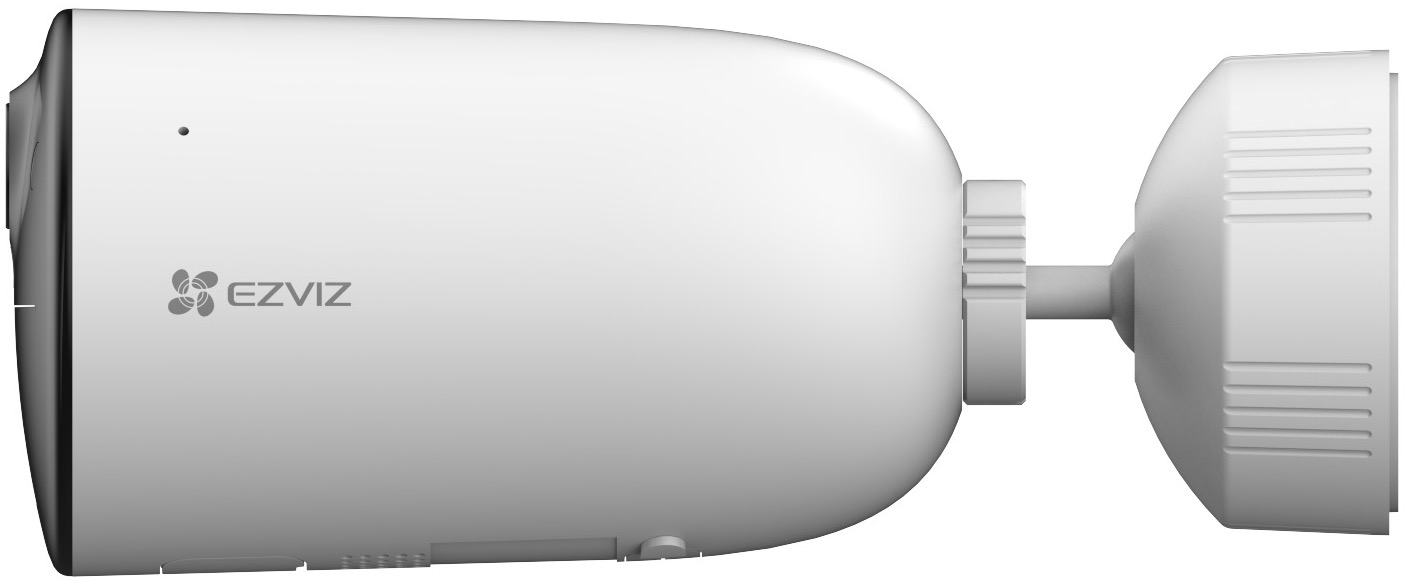 Caméra de sécurité EZVIZ blanche. La caméra est fixée au mur.