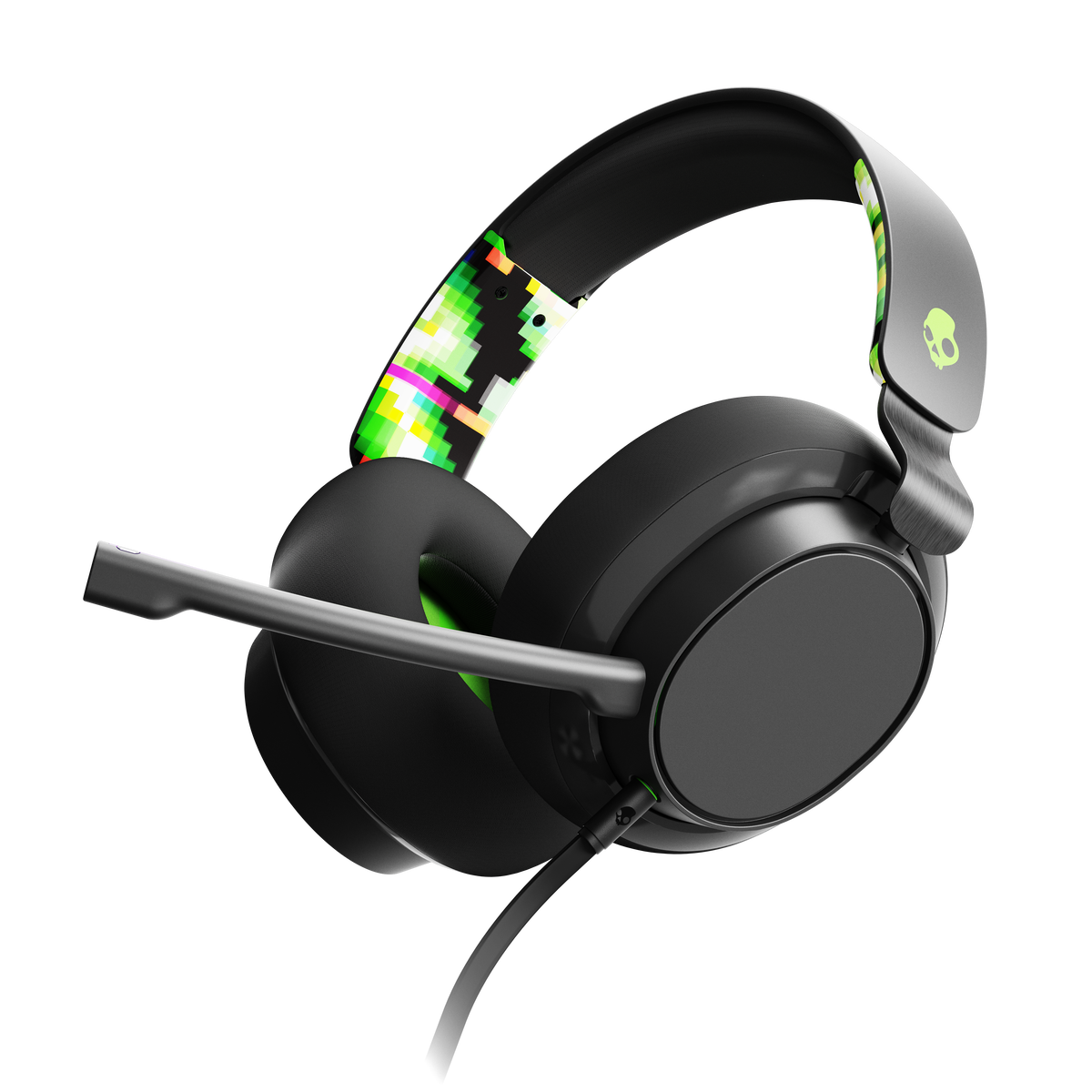 Fekete-zöld Skullcandy fejhallgató mikrofonnal, fekete háttérrel.