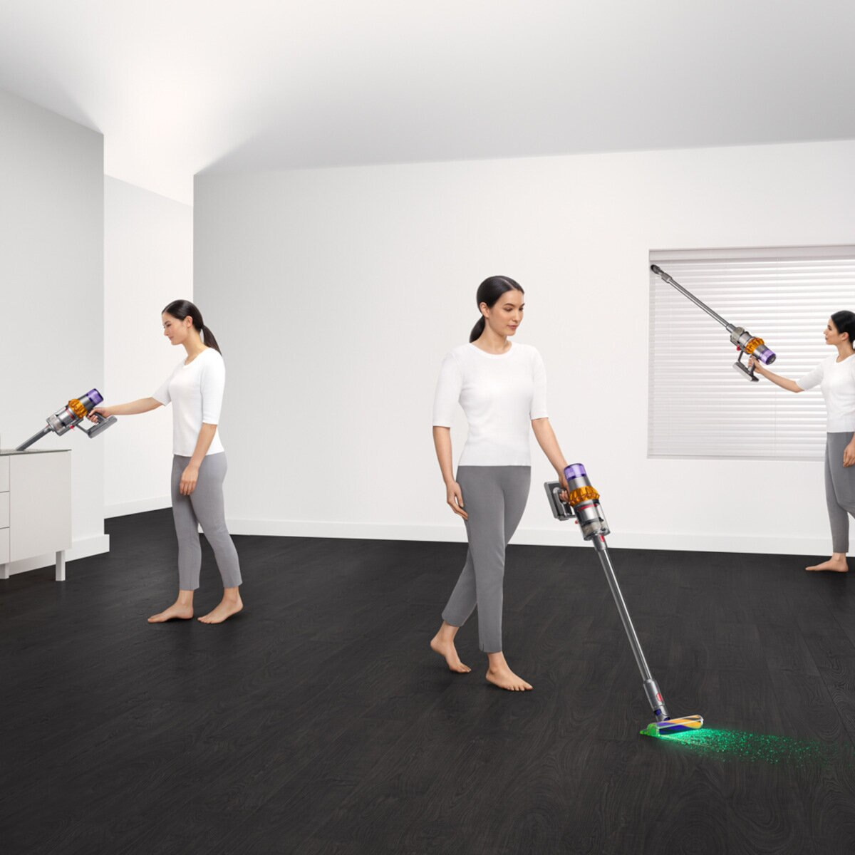 Wiele zdjęć kobiety odkurzającej odkurzaczem bezprzewodowym.