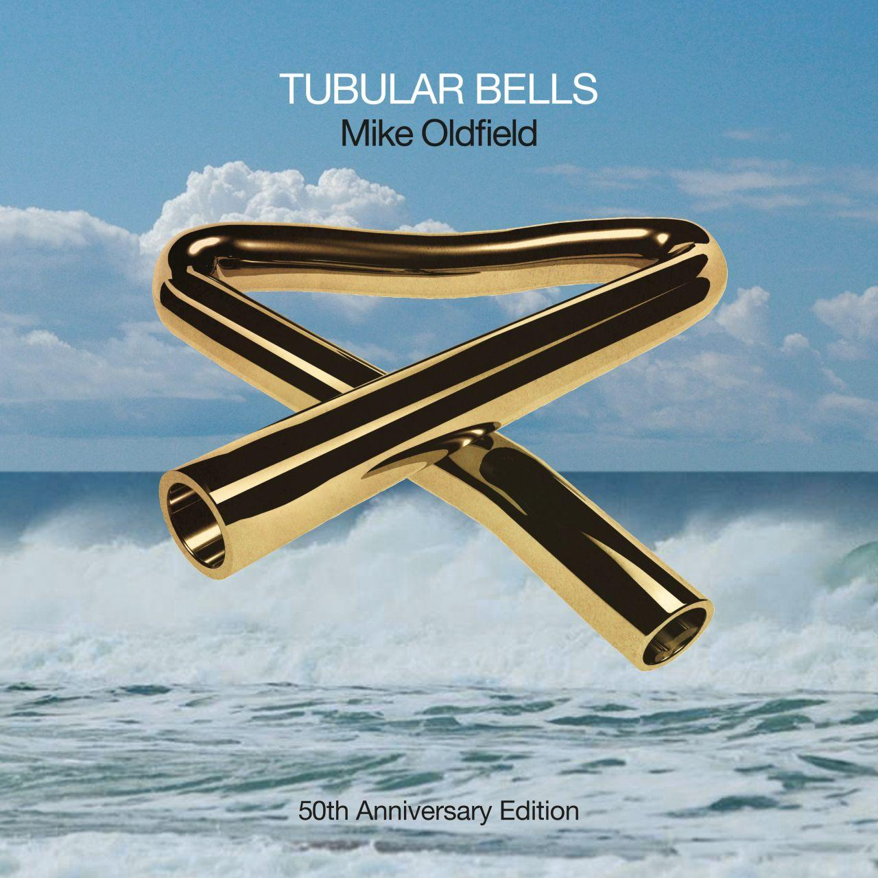 A 'Tubular Bells' album borítója. Arany harangok kék ég és óceán háttér előtt.
