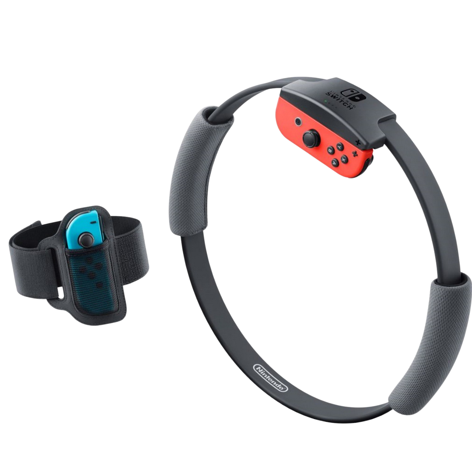 Vrouw glimlacht terwijl ze een witte handmixer in de keuken gebruikt.