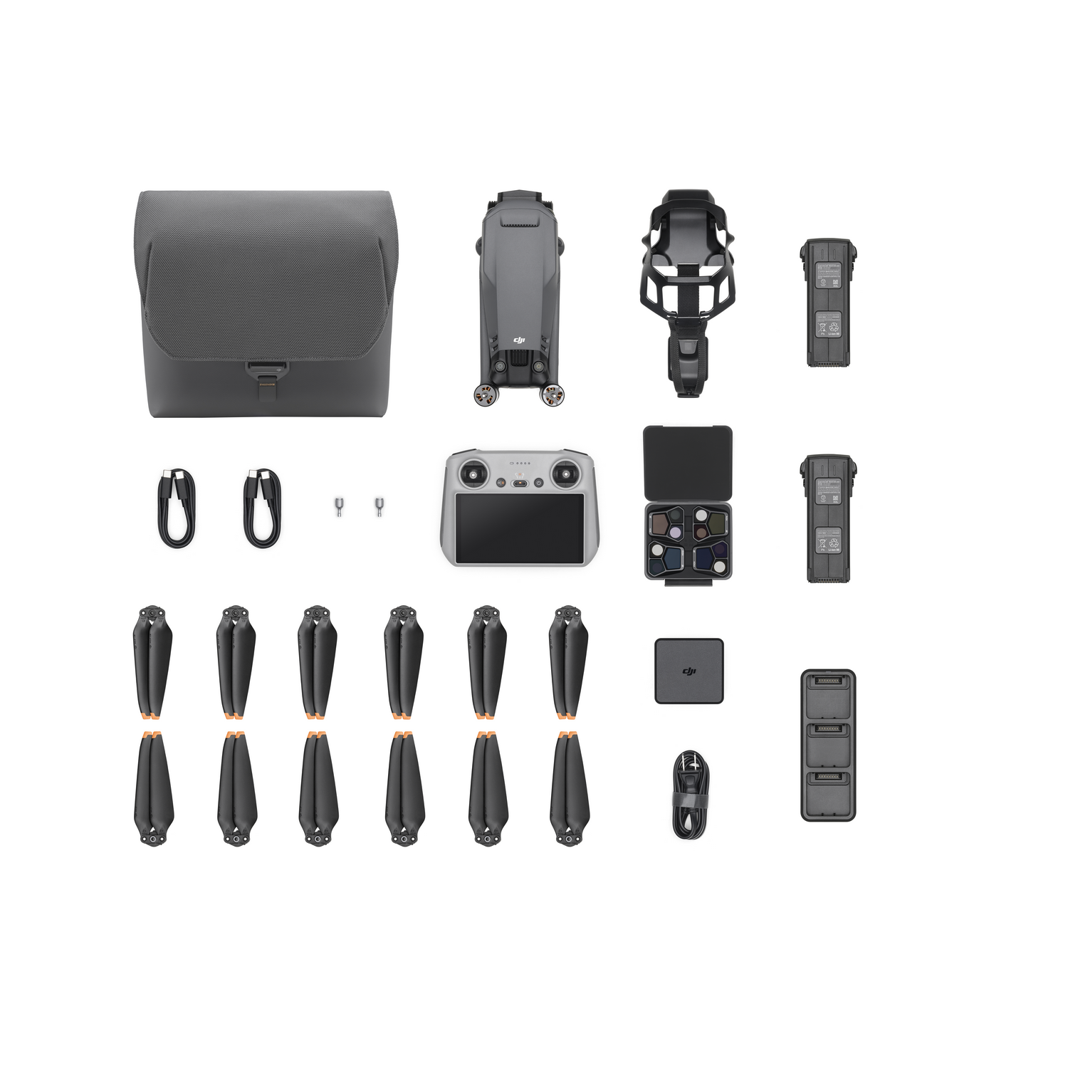 Drone en accessoires: tas, afstandsbediening, propellers, oplader en andere componenten.