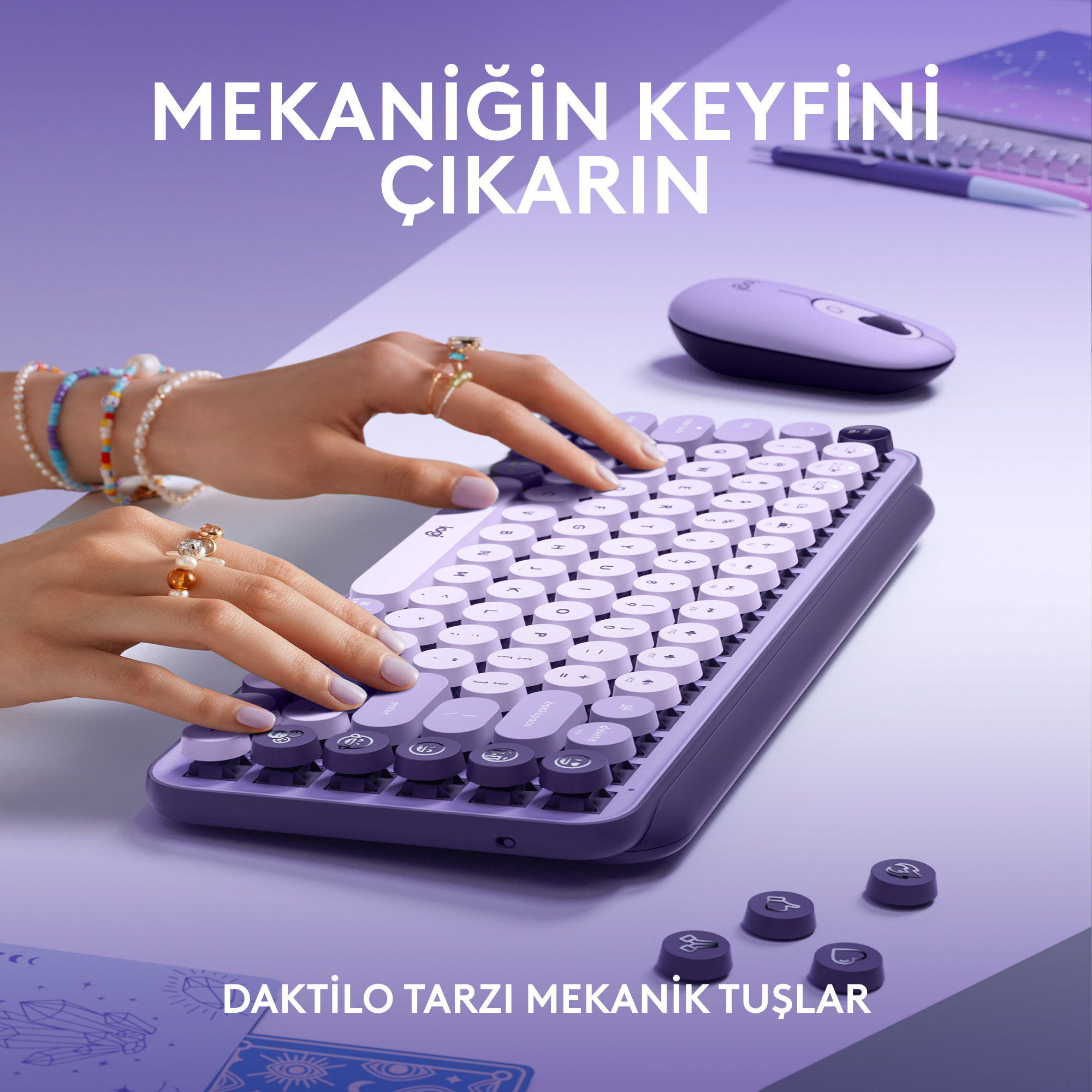 Eller mor klavyede. Mor bir fare görülüyor. Metin: Yazmanın mekaniğinin keyfini çıkarın.