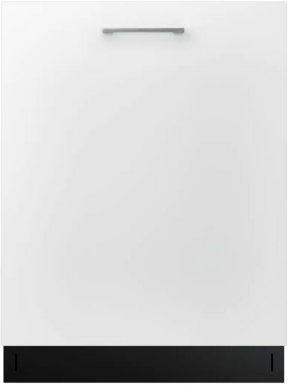 Białe, zabudowane drzwi zmywarki ze srebrnym uchwytem i czarnym dolnym panelem.