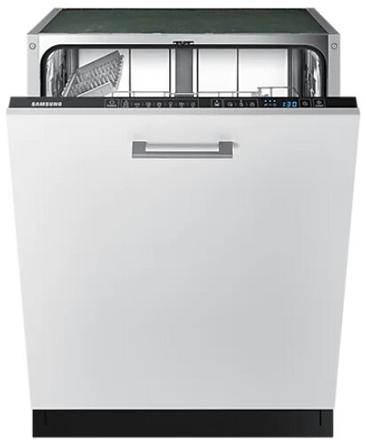 Biała zmywarka Samsung z otwartymi drzwiami. Widoczne wnętrze. Czarne i srebrne wykończenie.