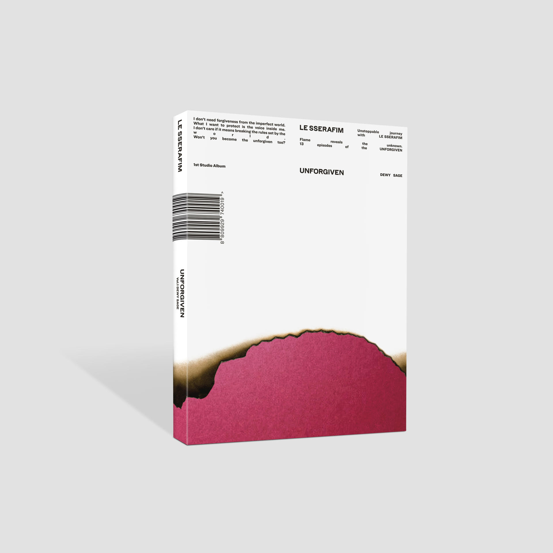 Ein Buchcover für das Album 'Unforgiven' von LE SSERAFIM. Das Cover zeigt ein pinkes zerrissenes Papierdesign.