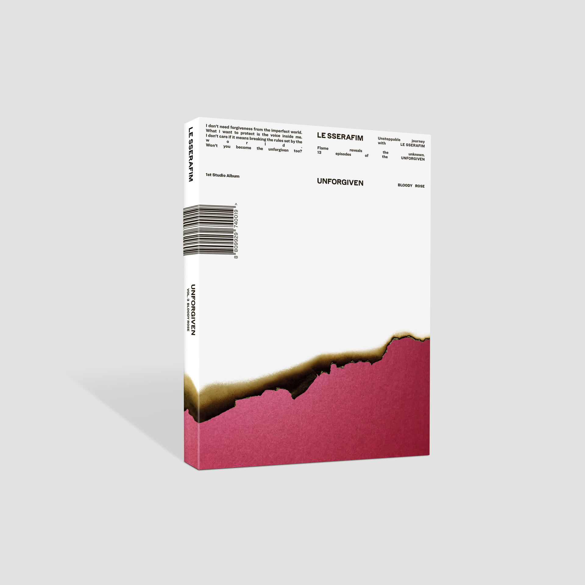 Albumcover für 'LE SSERAFIM's' 'UNFORGIVEN' mit Design eines brennenden Papierrandes.