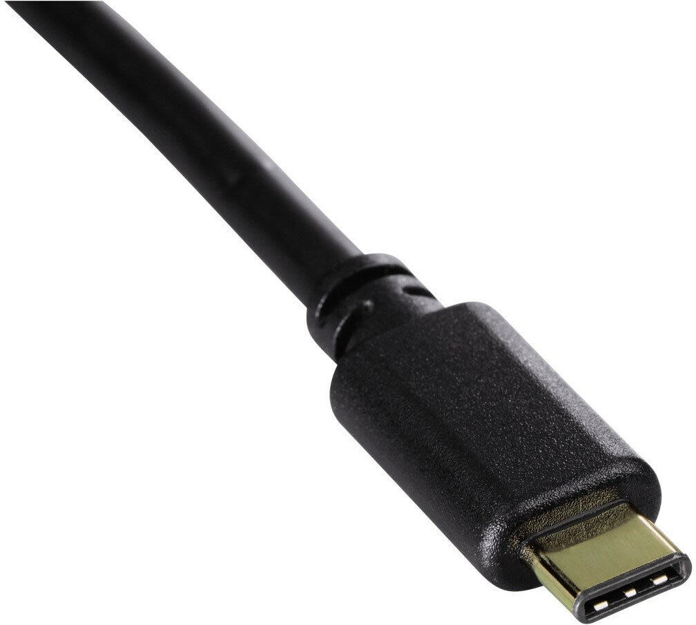 Zbliżenie czarnego kabla USB-C ze złączem na białym tle.