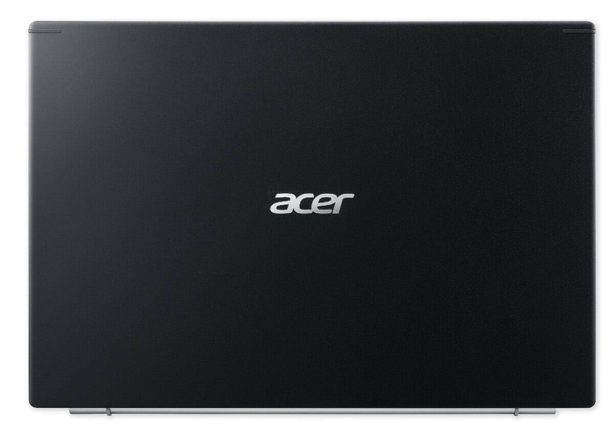 Zamknięty czarny laptop Acer z logo Acer na środku pokrywy.