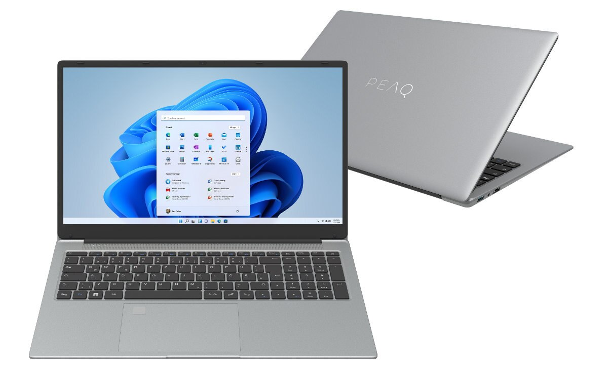 Dwa laptopy, jeden otwarty z ekranem, drugi zamknięty, na białym tle.